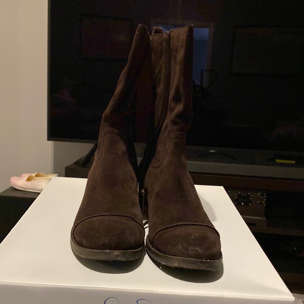 Jessica Simpsons 8 1/2 brown suede
